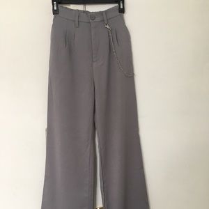 H&M (divided) size 6 gray pants